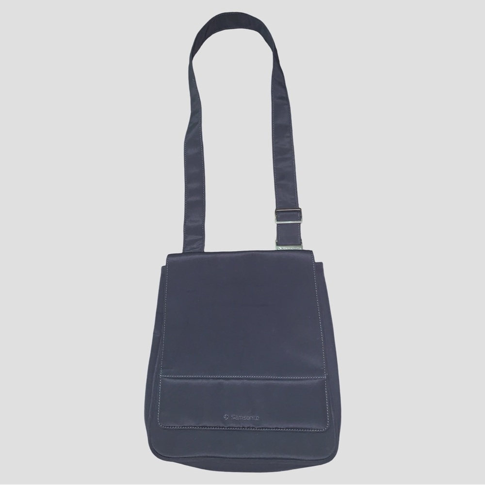 Samsonite Crossbody Travel tablet Nylon Bag Gray With Pockets And Magnetic Snap - Picture 3 of 8